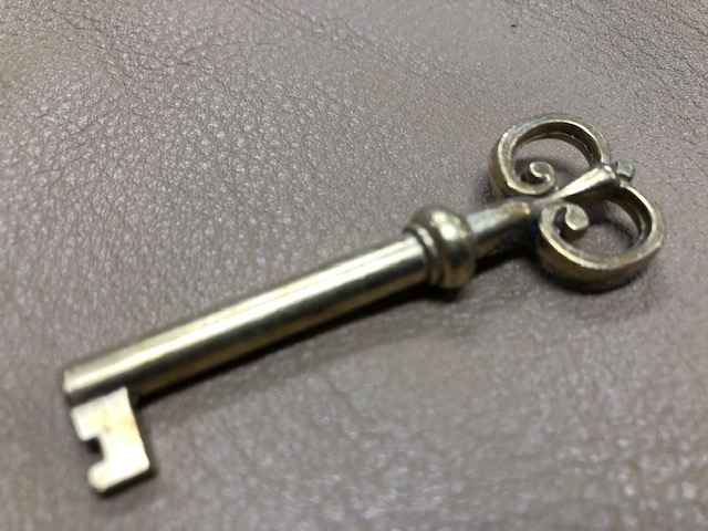 brass skeleton key