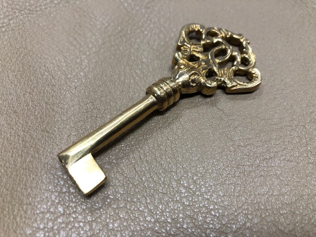 brass skeleton key for furniture locks