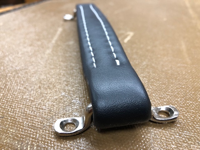 Replacement leather suitcase handle with hardware