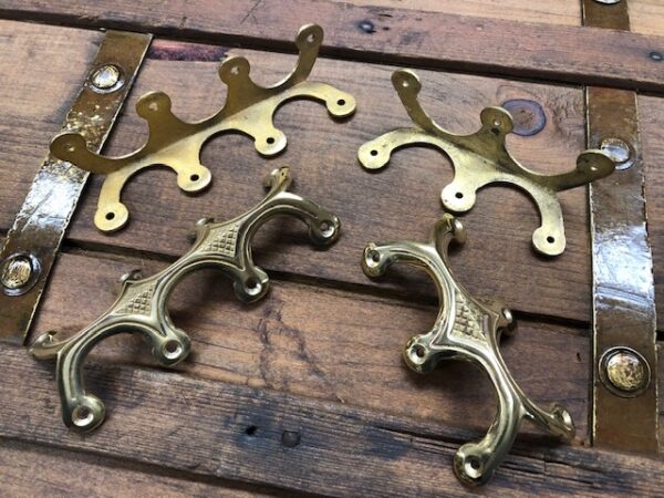 Brass Corner Guards with 3 or 4 Legs for Steamer Trunks
